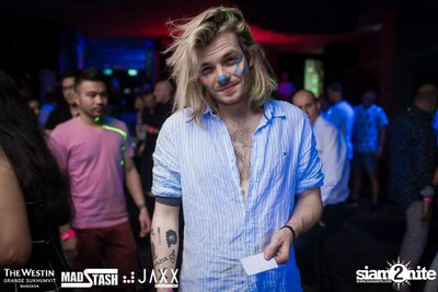 New Year's Eve Glow In The Dark Party ที่ เดอะ เวสทิน แกรนด์ — photo 52