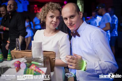 New Year's Eve Glow In The Dark Party ที่ เดอะ เวสทิน แกรนด์ — photo 53