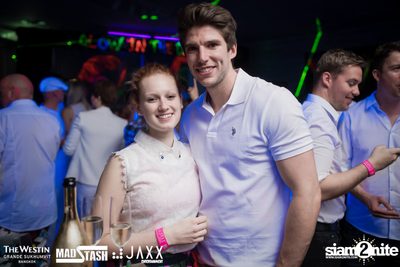 New Year's Eve Glow In The Dark Party ที่ เดอะ เวสทิน แกรนด์ — photo 54