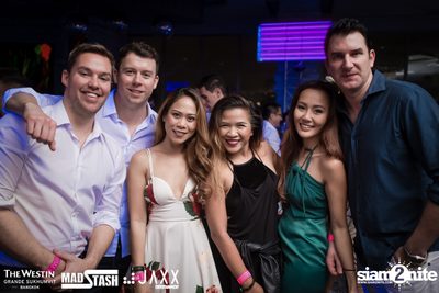 New Year's Eve Glow In The Dark Party ที่ เดอะ เวสทิน แกรนด์ — photo 55