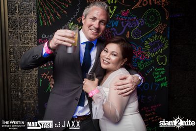 New Year's Eve Glow In The Dark Party ที่ เดอะ เวสทิน แกรนด์ — photo 62
