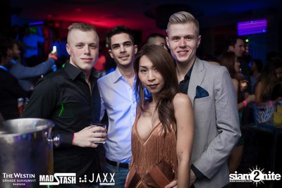 New Year's Eve Glow In The Dark Party ที่ เดอะ เวสทิน แกรนด์ — photo 71