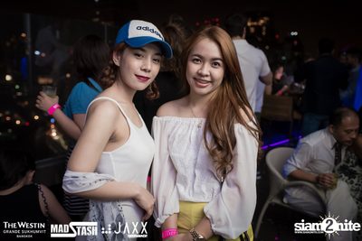 New Year's Eve Glow In The Dark Party ที่ เดอะ เวสทิน แกรนด์ — photo 76