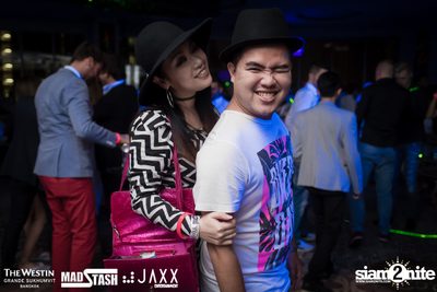 New Year's Eve Glow In The Dark Party ที่ เดอะ เวสทิน แกรนด์ — photo 90