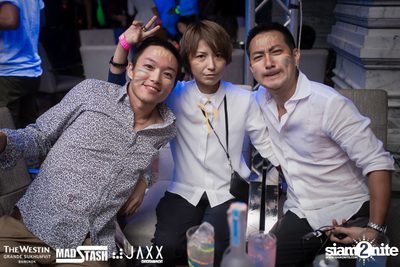 New Year's Eve Glow In The Dark Party ที่ เดอะ เวสทิน แกรนด์ — photo 93