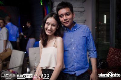 New Year's Eve Glow In The Dark Party ที่ เดอะ เวสทิน แกรนด์ — photo 94