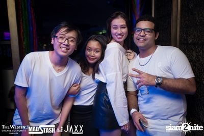 New Year's Eve Glow In The Dark Party ที่ เดอะ เวสทิน แกรนด์ — photo 105
