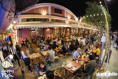ปาร์ตี้คืนวันวันอาทิตย์ ที่ร้าน แฮปปี้ ฟิช, เอเชียทีค เดอะ ริเวอร์ฟร้อนท์ — photo 2