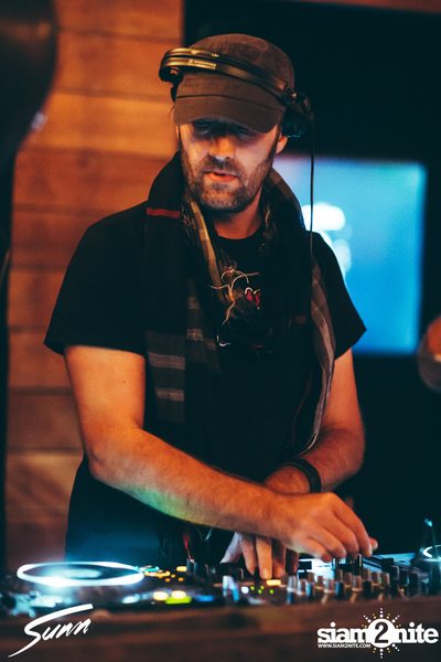 Sunn New Year's Eve กับ Nils Hoffman ที่ ไลฟ์ อาร์ซีเอ — photo 25