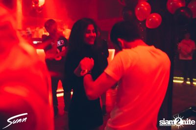 Sunn New Year's Eve กับ Nils Hoffman ที่ ไลฟ์ อาร์ซีเอ — photo 54
