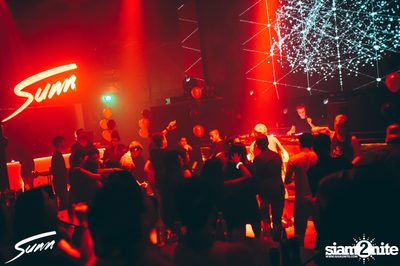 Sunn New Year's Eve กับ Nils Hoffman ที่ ไลฟ์ อาร์ซีเอ — photo 62