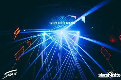Sunn New Year's Eve กับ Nils Hoffman ที่ ไลฟ์ อาร์ซีเอ — photo 77
