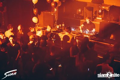 Sunn New Year's Eve กับ Nils Hoffman ที่ ไลฟ์ อาร์ซีเอ — photo 79