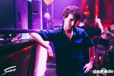 Sunn New Year's Eve กับ Nils Hoffman ที่ ไลฟ์ อาร์ซีเอ — photo 85