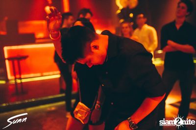 Sunn New Year's Eve กับ Nils Hoffman ที่ ไลฟ์ อาร์ซีเอ — photo 93
