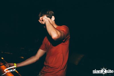 Sunn New Year's Eve กับ Nils Hoffman ที่ ไลฟ์ อาร์ซีเอ — photo 113