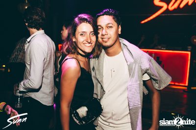 Sunn New Year's Eve กับ Nils Hoffman ที่ ไลฟ์ อาร์ซีเอ — photo 115