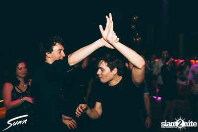 Sunn New Year's Eve กับ Nils Hoffman ที่ ไลฟ์ อาร์ซีเอ — photo 118