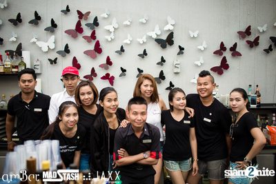 amWET & Hooters Foam Pool Party ที่ แอมบาร์ — photo 24