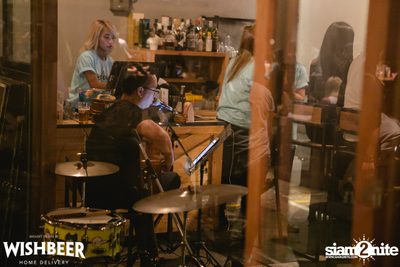 Lost Coast Tap Takeover ที่ วิชเบียร์ โฮม บาร์ — photo 43