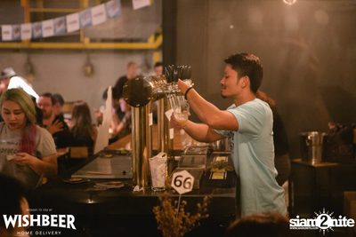 Lost Coast Tap Takeover ที่ วิชเบียร์ โฮม บาร์ — photo 95