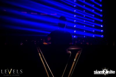 Thomas Gold ที่ เลเวลส์ — photo 64