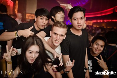 Thomas Gold ที่ เลเวลส์ — photo 70