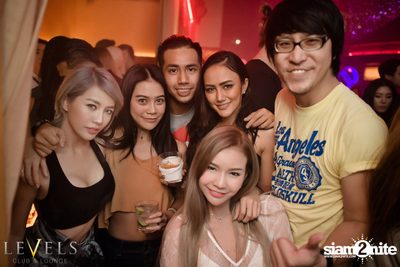 Thomas Gold ที่ เลเวลส์ — photo 73