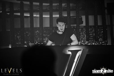 Thomas Gold ที่ เลเวลส์ — photo 80