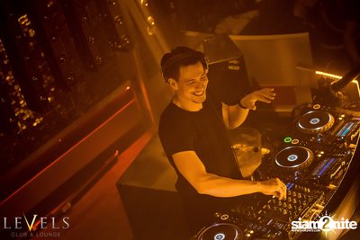 Thomas Gold ที่ เลเวลส์ — photo 89