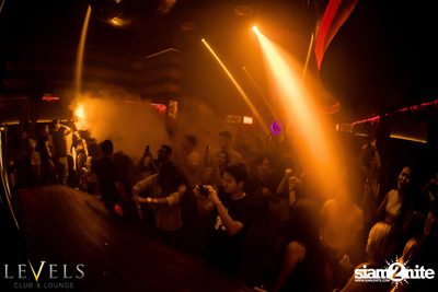 Thomas Gold ที่ เลเวลส์ — photo 99