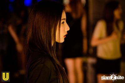 U Beer Girls ที่ร้าน บริดจ์บาร์ & ชูใจ — photo 9