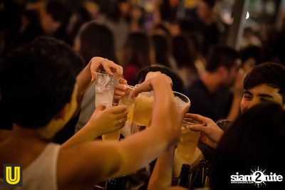 U Beer Girls ที่ร้าน บริดจ์บาร์ & ชูใจ — photo 36