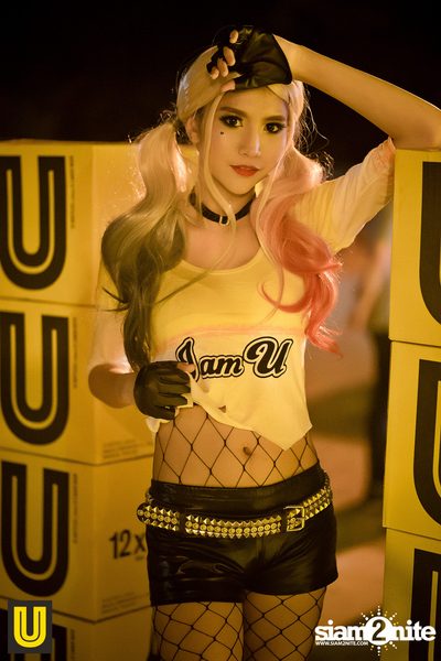 U Beer Girls ที่ร้าน บริดจ์บาร์ & ชูใจ — photo 91
