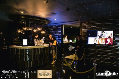 Signal Flair: Live By Night ที่ เวอร์ทิโก้ ทู — photo 1