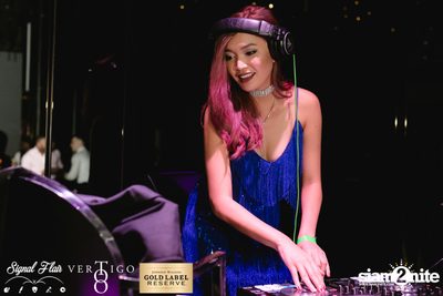 Signal Flair: Live By Night ที่ เวอร์ทิโก้ ทู — photo 106