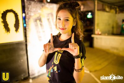 U Beer Girls ที่ร้าน บริดจ์บาร์ & ชูใจ — photo 8