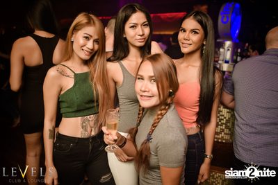 Moguai ที่ เลเวลส์ — photo 100