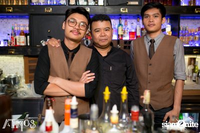 Friday Night at Atmos, Thonglor Soi 10 — photo 18