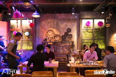 Friday Night at Atmos, Thonglor Soi 10 — photo 20