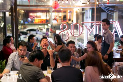 Friday Night at Atmos, Thonglor Soi 10 — photo 33