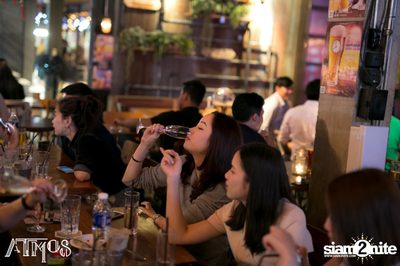 Friday Night at Atmos, Thonglor Soi 10 — photo 41