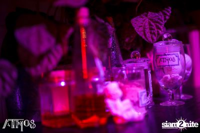 Friday Night at Atmos, Thonglor Soi 10 — photo 47