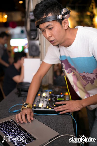 Friday Night at Atmos, Thonglor Soi 10 — photo 55