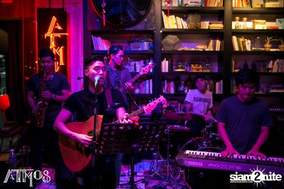 Friday Night at Atmos, Thonglor Soi 10 — photo 67