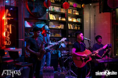 Friday Night at Atmos, Thonglor Soi 10 — photo 77