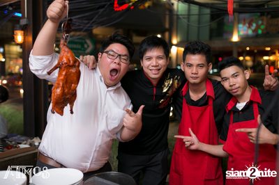 Friday Night at Atmos, Thonglor Soi 10 — photo 98