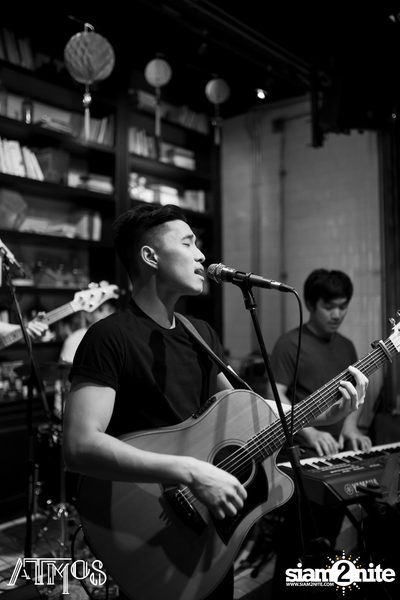 Friday Night at Atmos, Thonglor Soi 10 — photo 112