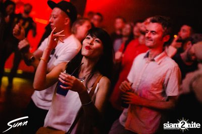 Sunn w/ Monkey Safari ที่ ไลฟ์ อาร์ซีเอ — photo 98