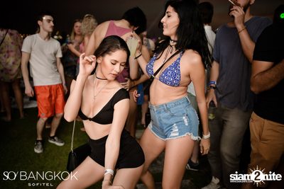 SO POOL PARTY ที่ เดอะ วอเทอร์ คลับ | โซ โซฟิเทล บางกอก — photo 89